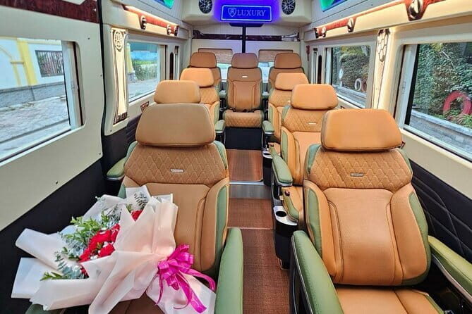 Private transfer Hanoi to NINH BINH/HA LONG by Limousine - Value for Money