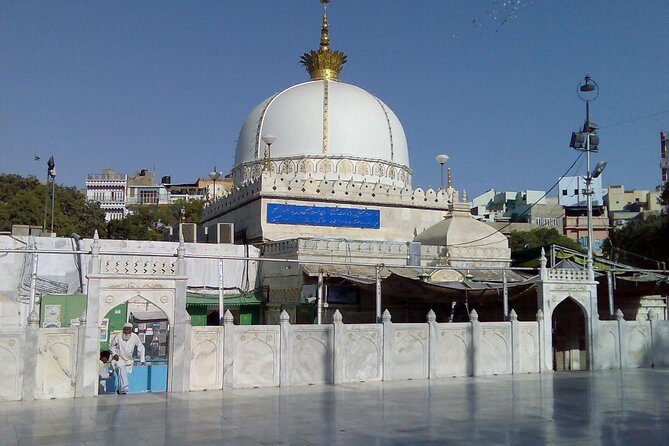 Private transfer: Jaipur to Jodhpur via Ajmer - FAQs