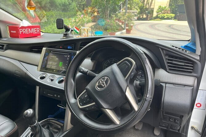 Private Transfer Mumbai Airport by Innova Crysta - What Makes This Transfer Stand Out?