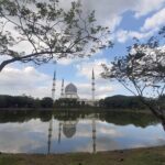 Private Walking Tour of the Shah Alam Lake Gardens with Pick Up and Lunch - Practicalities and What to Expect