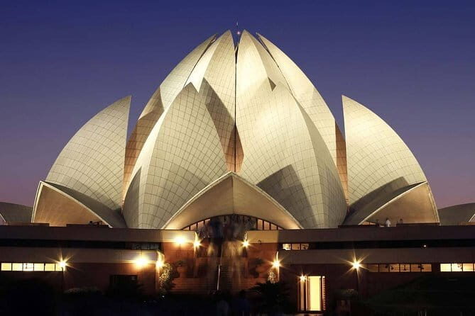 Private Whole Day Old & New Delhi City Tour With Assistant By Car - What’s Included and What’s Not