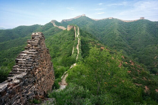 Private Wohushan Wild Great Wall Hiking Tour with Picnic - Reaching the Wall: A Challenging Climb with Rewards