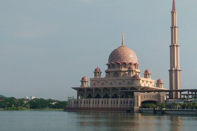 Putrajaya City Tour from Kuala Lumpur including Sightseeing Cruise - Who Will This Tour Suit Best?