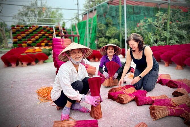 Quang Phu Cau Incense Village and Tam Coc Group Tour - Starting off in Hanoi’s Old Quarter