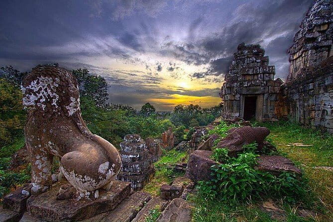 Rolous Group Temples plus lunch with Sunset Tour - A Deep Dive into the Itinerary