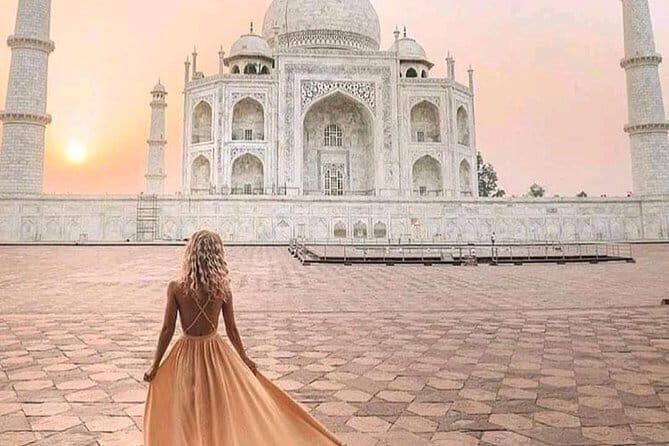 Same day tour of Tajmahal & Agra fort from Mumbai - An In-Depth Look at the Tour Experience
