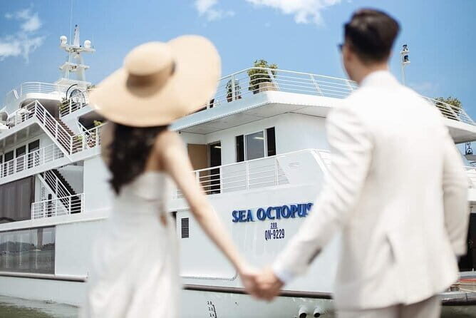 Sea Octopus Day Cruise from Hanoi by Express Dcar Limousine Bus - Who Would Love This Tour?