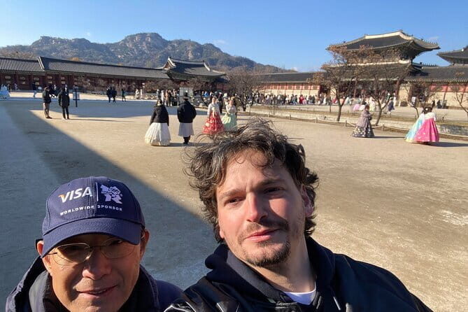 Seoul Highlights Private Walking Tour with a Guide - Authentic Experiences and Hidden Gems