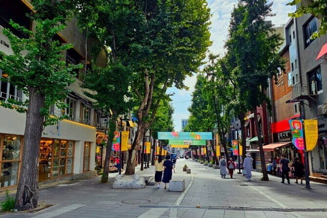 Seoul Private Tour in Korea - FAQs