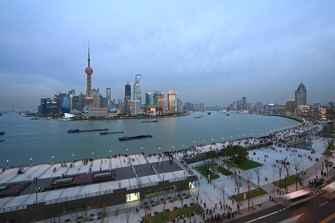 Shanghai Full-Day Private Guided Tour with Pick Up and Lunch - A Deep Dive into the Itinerary: What to Expect
