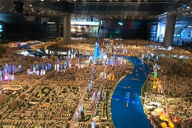 Shanghai Private Day Tour with Must-see Attractions & Cruise in Huangpu River - Practical Details and What to Expect