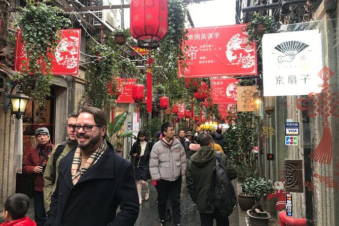 Shanghai Private Tour of Jewish Refugees Museum and Cruise on Huangpu River - A Scenic Cruise and a Journey Through History