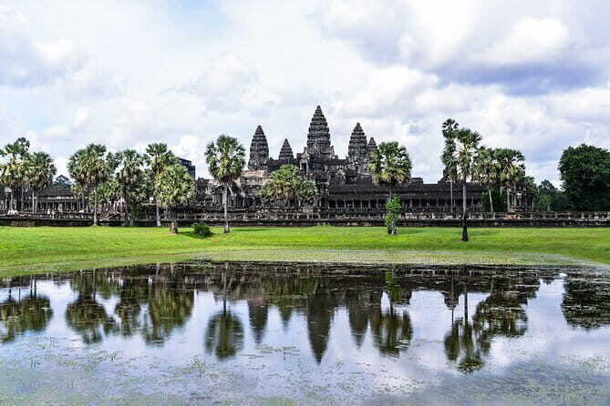 Siem Reap: 01Day Angkor Wat Sunset Tour with English Guide - Who Will Benefit Most?