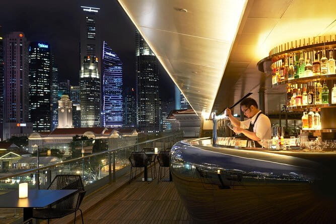 Singapore Night Signature with Dinner (Shared Transfer) - Cheers at Smoke & Mirrors with the Singapore Sling