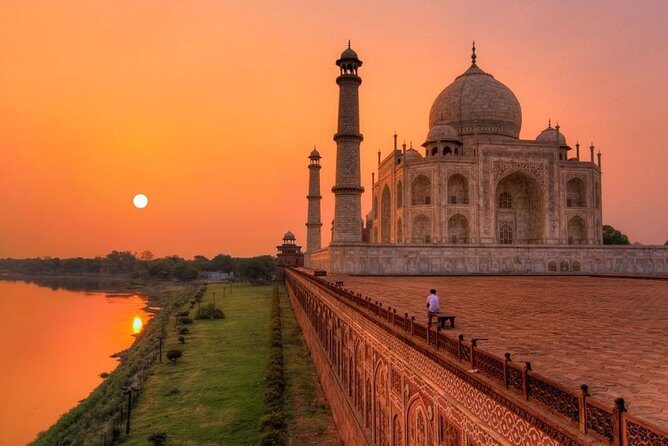 Skip-the-Line Taj Mahal Entrance Ticket with guide and Car - Pricing and Value