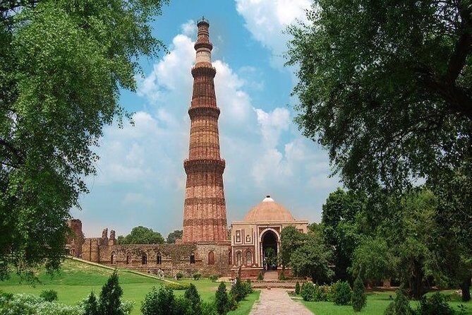 Spiritual Full-Day Delhi Temples Private Guided Tour - Potential Drawbacks or Considerations