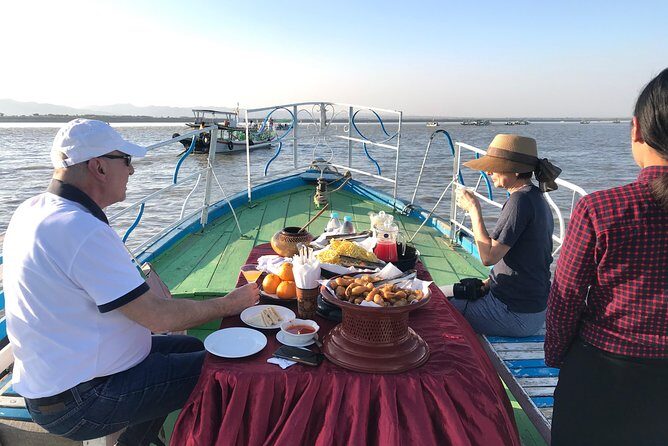 Sunset Cocktails On Boat - The Value of This Experience