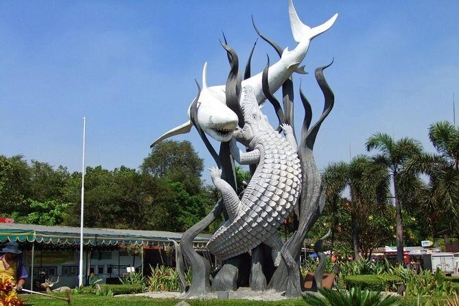 Surabaya Private Customized Full-Day Tour with English Speaking Driver - Breaking Down the Day: What to Expect