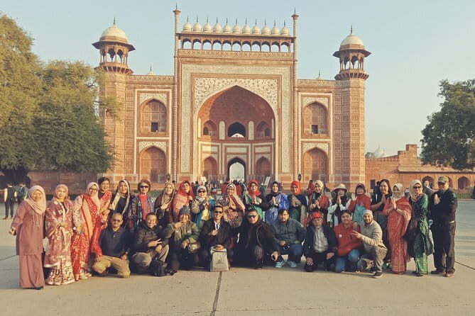 Taj Mahal - Same Day Tour by Super Fast Train Gatimaan Express - Mid-Morning Break and Lunch Options