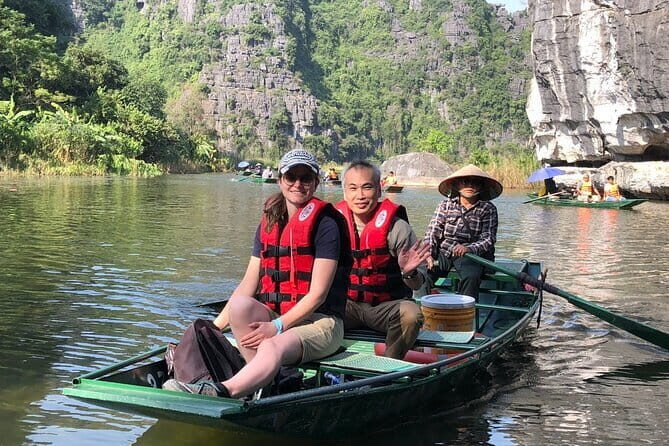 Tam Coc Boating Hoa Lu Private Day Tour and Local Family Visit - What Makes This Tour Stand Out?