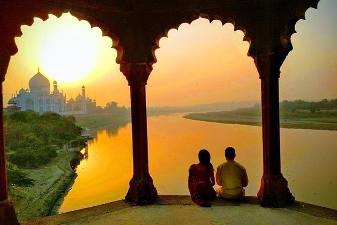 Thanks giving Delhi Agra Taj Mahal Tour - Day 2: Heritage and Return to Delhi