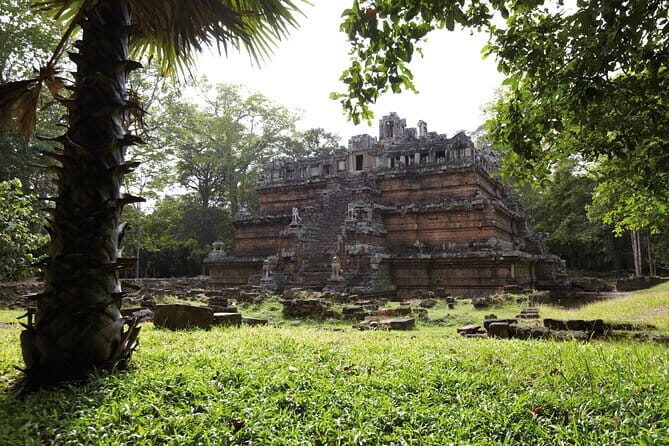 The Angkor Thom Kingdom by Tuk Tuk - What Sets This Tour Apart