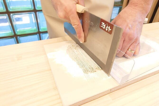 Tokyo 5hr Private Guided Tour & 1hr Soba Making Experience - Practicalities and Value