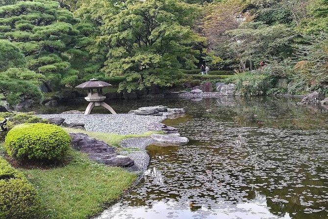 Tokyo highlights, High Rise Observatory, Meiji shrine, Imperial palace Garden - What We Loved Most About This Tour