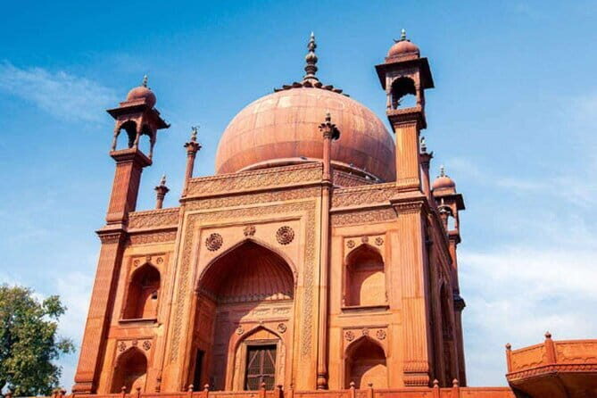 Tour 3 TAJ in a Day - Taj Mahal, Baby Taj, Red Taj - Exploring the Baby Taj: Itmad-ud-Daula