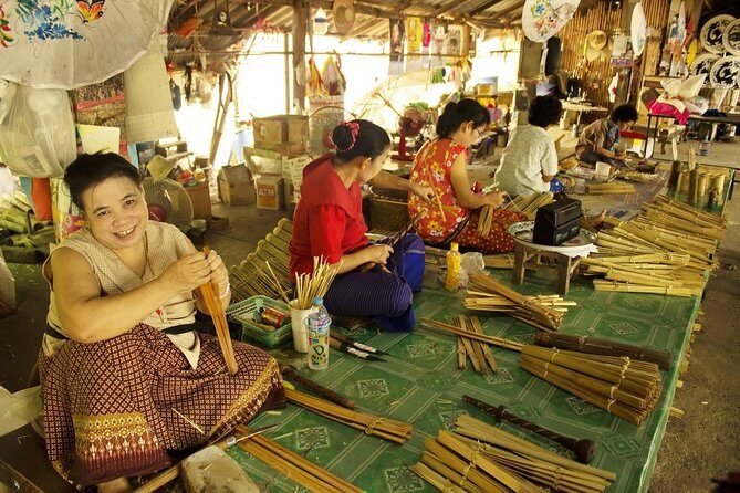 Traditional Handicraft Craftsmanship Tour from Chiang Mai - Exploring the Itinerary in Detail