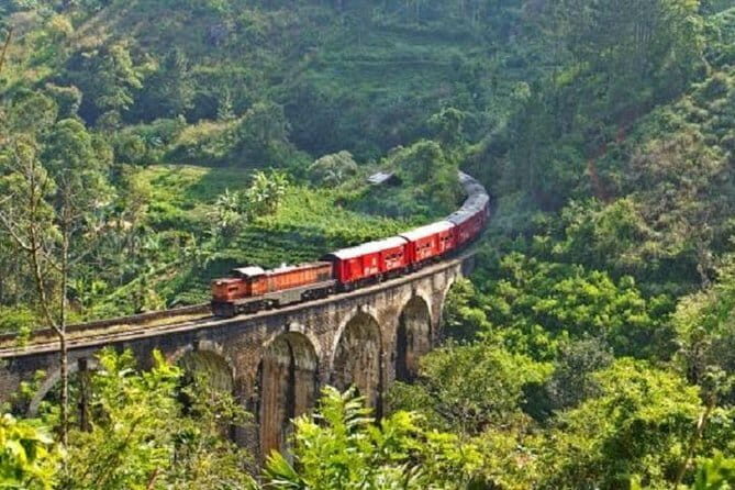 Train tickets from Kandy to Nuwara Eliya or Hatton Station - In-Depth Review of the Scenic Kandy to Nuwara Eliya or Hatton Train Journey