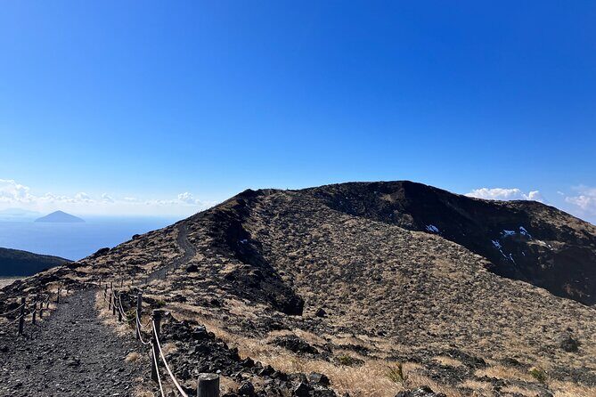 Trekking Volcanic Island in Izu Oshima - Authentic Experiences and Review Insights