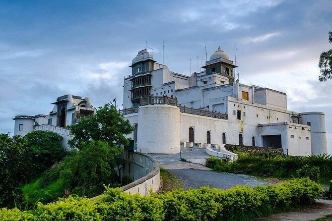 Udaipur Darshan With Uber - Exploring Udaipur with the Darshan Tour: What to Expect