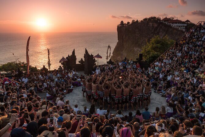 Uluwatu Cliff Temple sunset Tour with Kecak Show and Sea Food Dinner at Jimbaran Beach - The Practicalities: What to Expect and Consider
