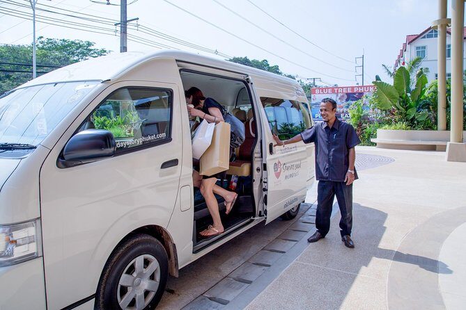 VAN PHUKET AIRPORT TRANSFER to PATONG BEACH - Vehicle Comfort and Features