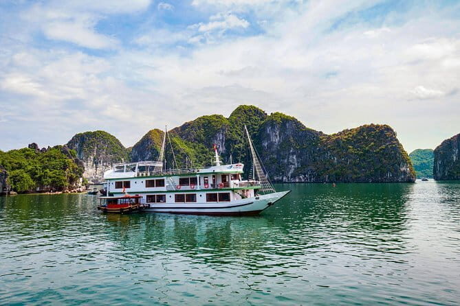 Venezia Cruise: 3-day Explore Halong Bay from Hanoi - Who Should Consider This Tour?