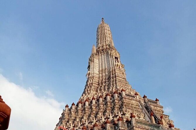 Visit Wat Pho and Wat Arun with Local Expert - An In-Depth Look at the Tour