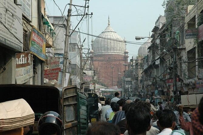 Walk through Old Delhi's Colorful Chandni Chowk with Private Transfer - A Detailed Look at the Tour Experience