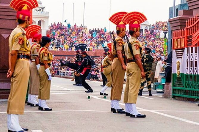 Weekend Trip to Amritsar ex-Delhi: Golden Temple, Heritage Walk and much more! - Who is This Tour Best For?