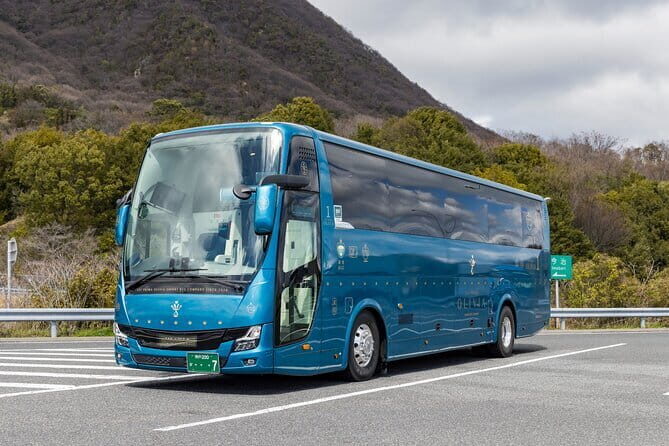 World Heritage Himeji Castle and Kurashiki guided luxury tour - The Comfort and Convenience of the Luxury Bus