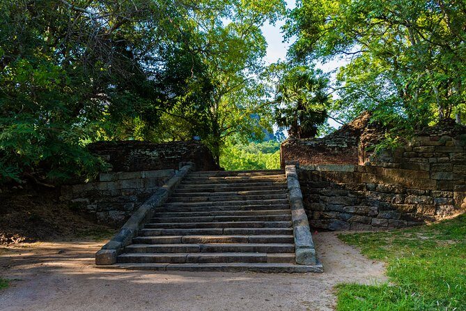 Yapahuwa Ancient Kingdom from Sigiriya - Summary: Is It Worth It?