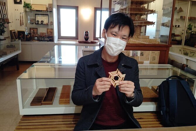 Yosegi Zaiku Craft Experience in Hakone - FAQ