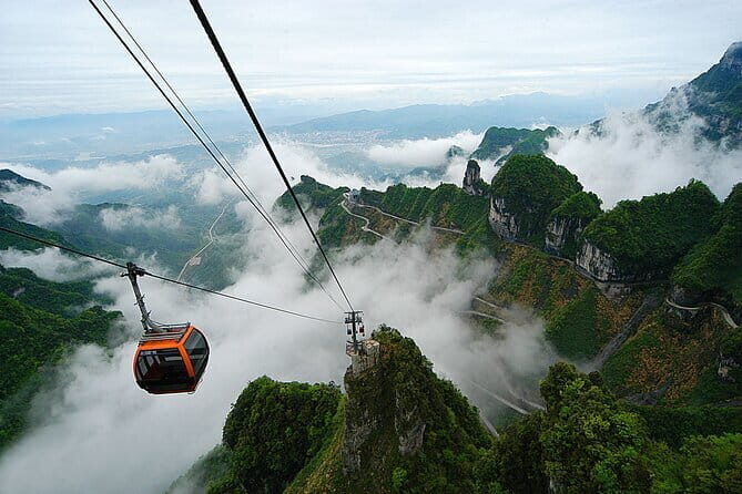 Zhangjiajie and Fenghuang 5 Days Private Tour with accommodations - What Makes This Tour Stand Out?