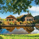 1 Hour Luxury Private Closed Boat Tour with Local Guide - In-Depth Look at the Itinerary