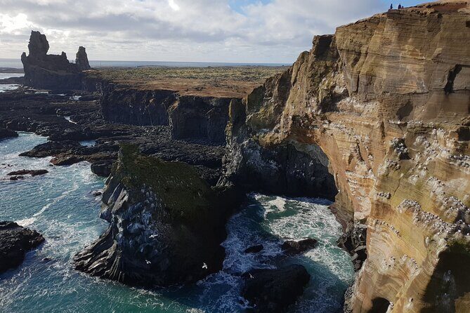 2-Day West Coast Tour | Lava Cave, Snæfellsnes & Silver Circle - What Travelers Say About This Tour