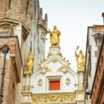 2-Hour Historical Walking Tour in Bruges with Praline Included - What Makes This Tour Stand Out?