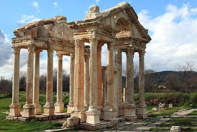 2-Hour Private Guided The best of Izmir Walking Tour - The Sum Up