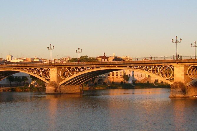 2-Hour Private Guided Walking Tour of Triana - Authenticity and Guide Quality