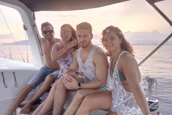 2-Hour Sailing Tour in Barcelona with Open Bar & Snacks - FAQ