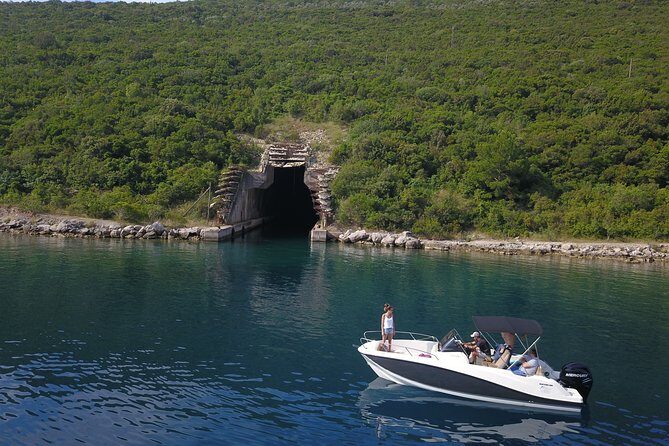 3h-Private Bout: Kotor bay and Blue Cave attraction (Free Drinks) - Who Will Love This Tour?